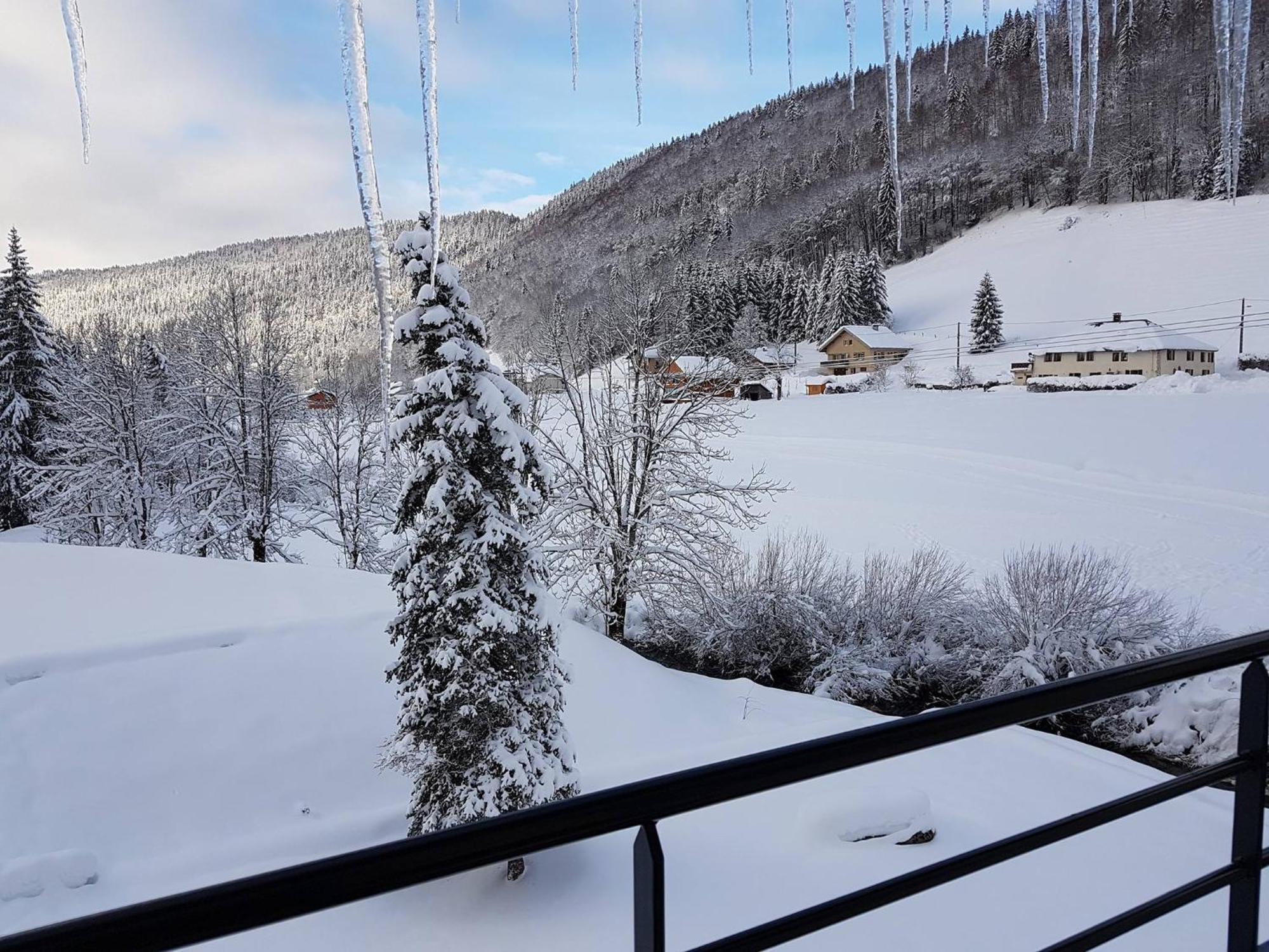 Dvacances Résidence les tavaillons Mijoux Exterior foto